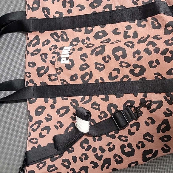 PINK TRAVEL BAG - Picture 2 of 3